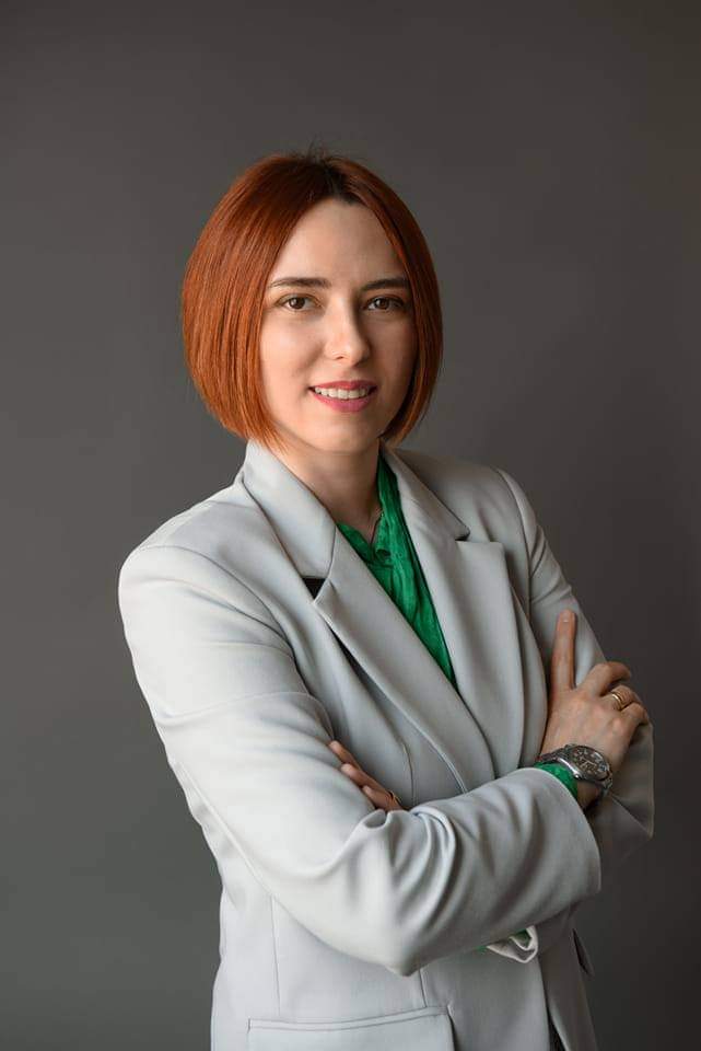 ელენე ხურციძე
